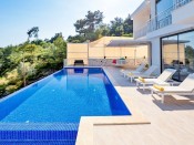 Sezonluk kiralık villa! A'dan Z'ye tüm eşyaları olan villamız sezonluk kiralıktır