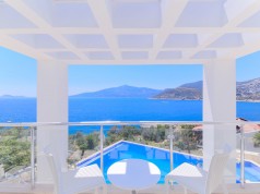 Bodrumda 400m2 5 oda 1 Salonu olan villa