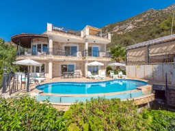 Temiz Kullanılmış Eşyalı Villa