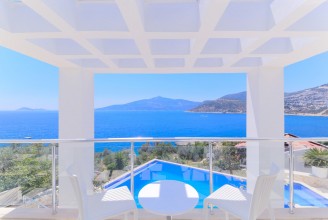 Bodrumda 400m2 5 oda 1 Salonu olan villa